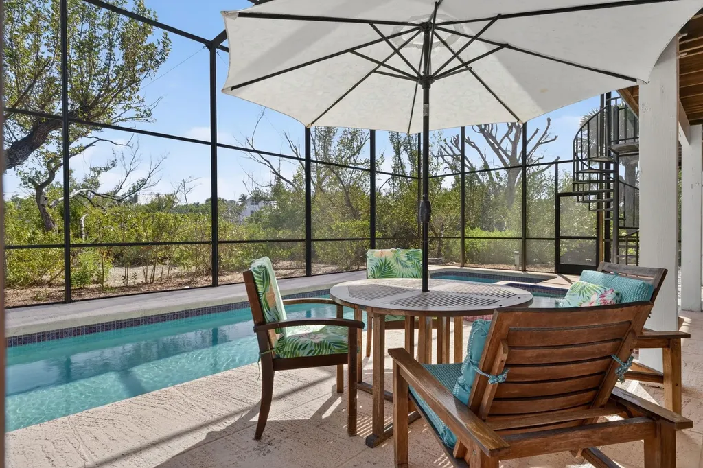 4556 Bowen Bayou Road Sanibel FL 33957