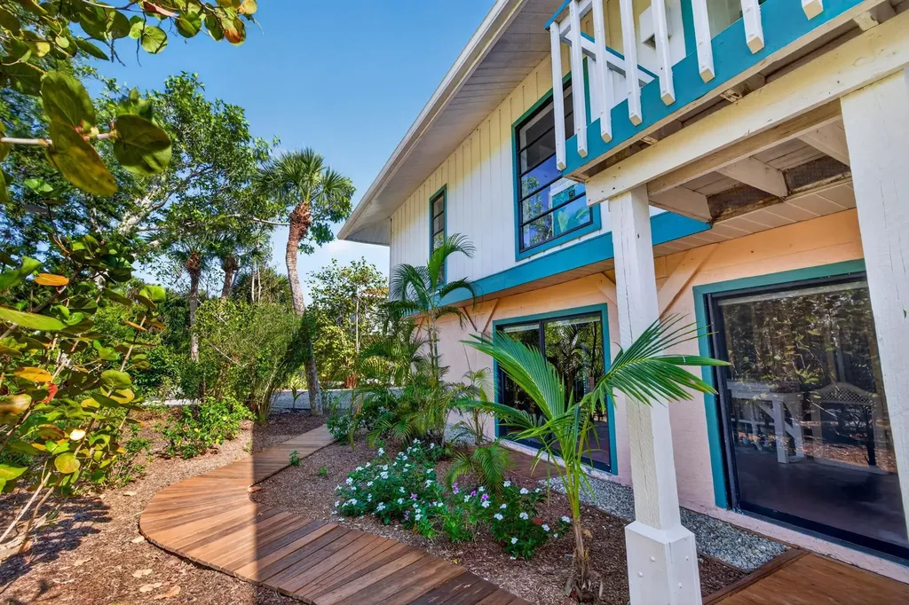 4556 Bowen Bayou Road Sanibel FL 33957