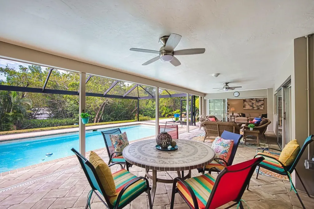 880 Deep Lagoon Lane Fort Myers FL 33919