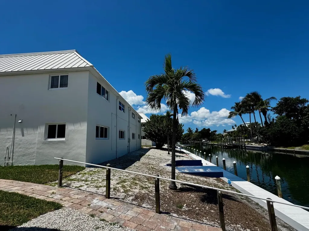 805 E Gulf Drive Sanibel FL 33957