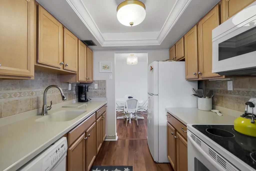 1610 Middle Gulf Drive Sanibel FL 33957