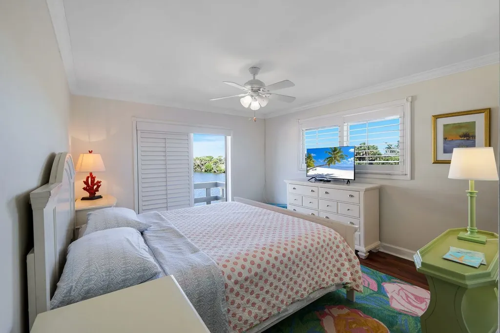 1610 Middle Gulf Drive Sanibel FL 33957