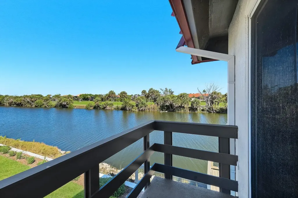 1610 Middle Gulf Drive Sanibel FL 33957