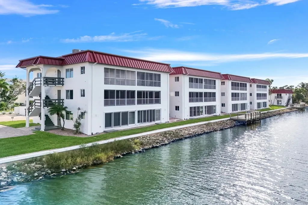 1610 Middle Gulf Drive Sanibel FL 33957