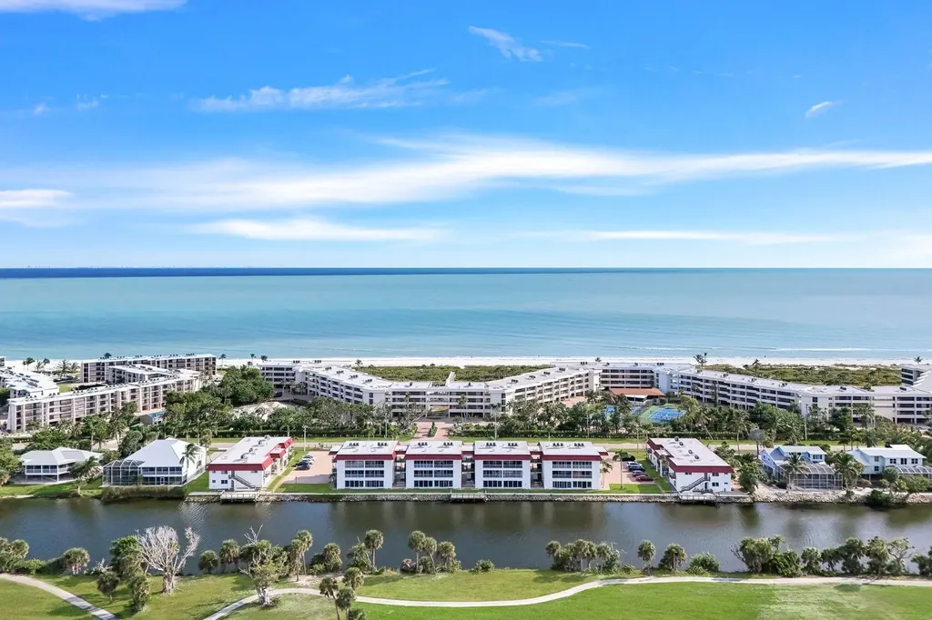 1610 Middle Gulf Drive Sanibel FL 33957