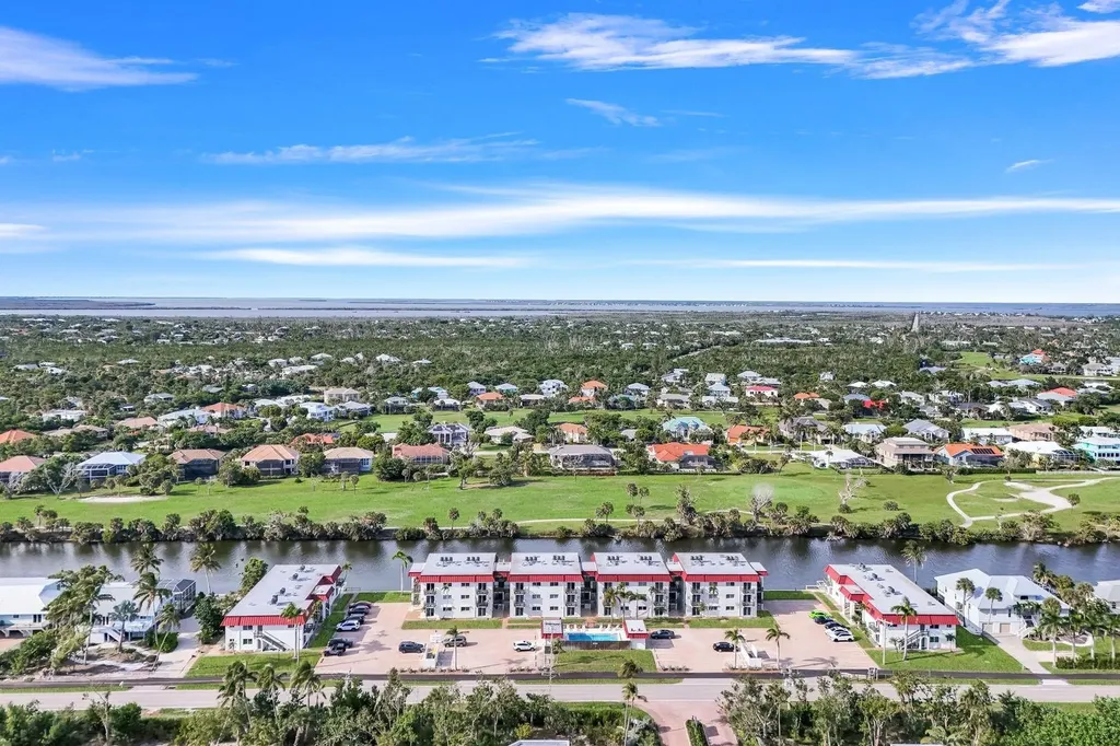 1610 Middle Gulf Drive Sanibel FL 33957