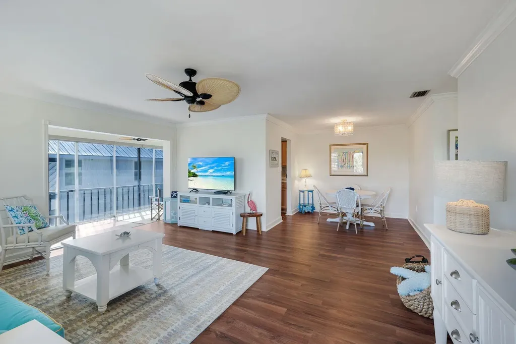 1610 Middle Gulf Drive Sanibel FL 33957