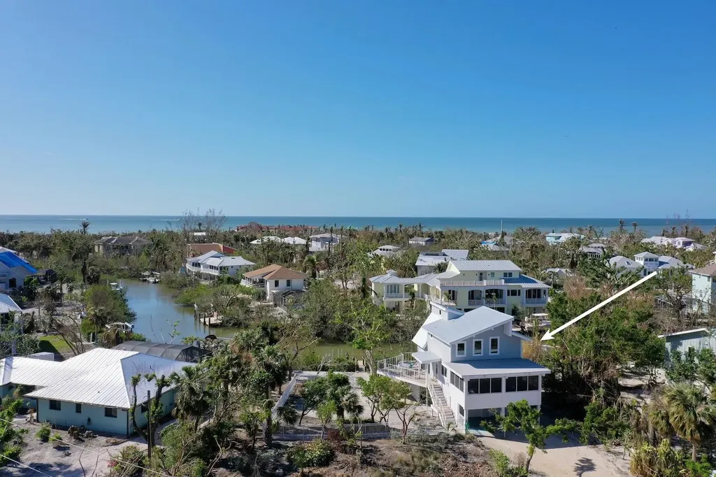 2499 Harbour Lane Sanibel FL 33957