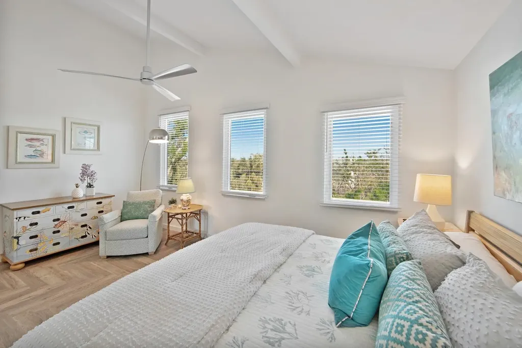 2499 Harbour Lane Sanibel FL 33957