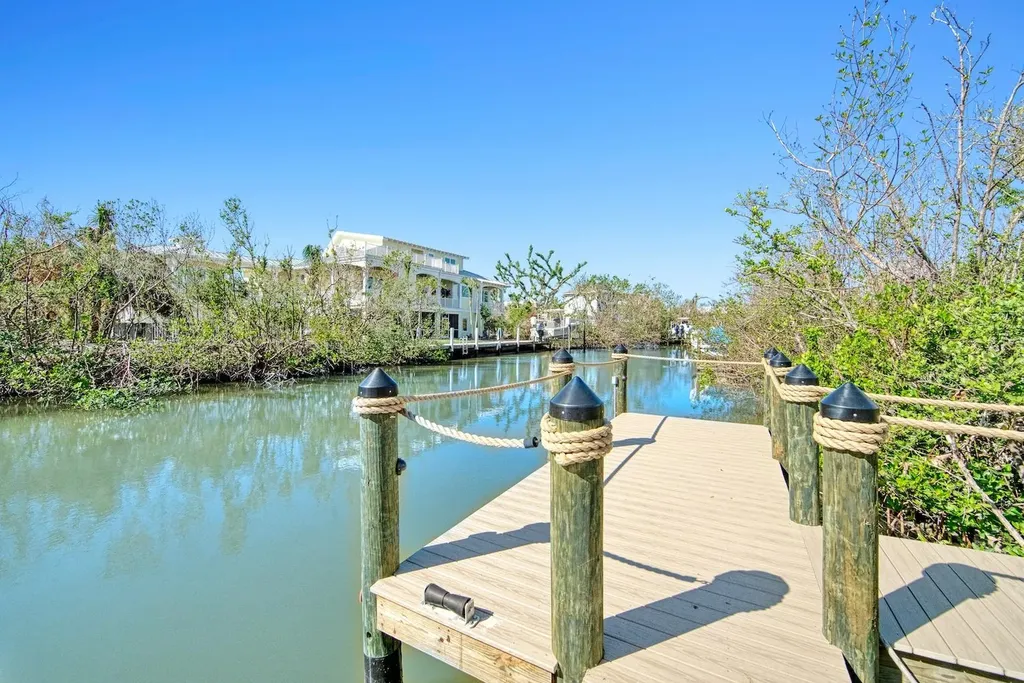 2499 Harbour Lane Sanibel FL 33957