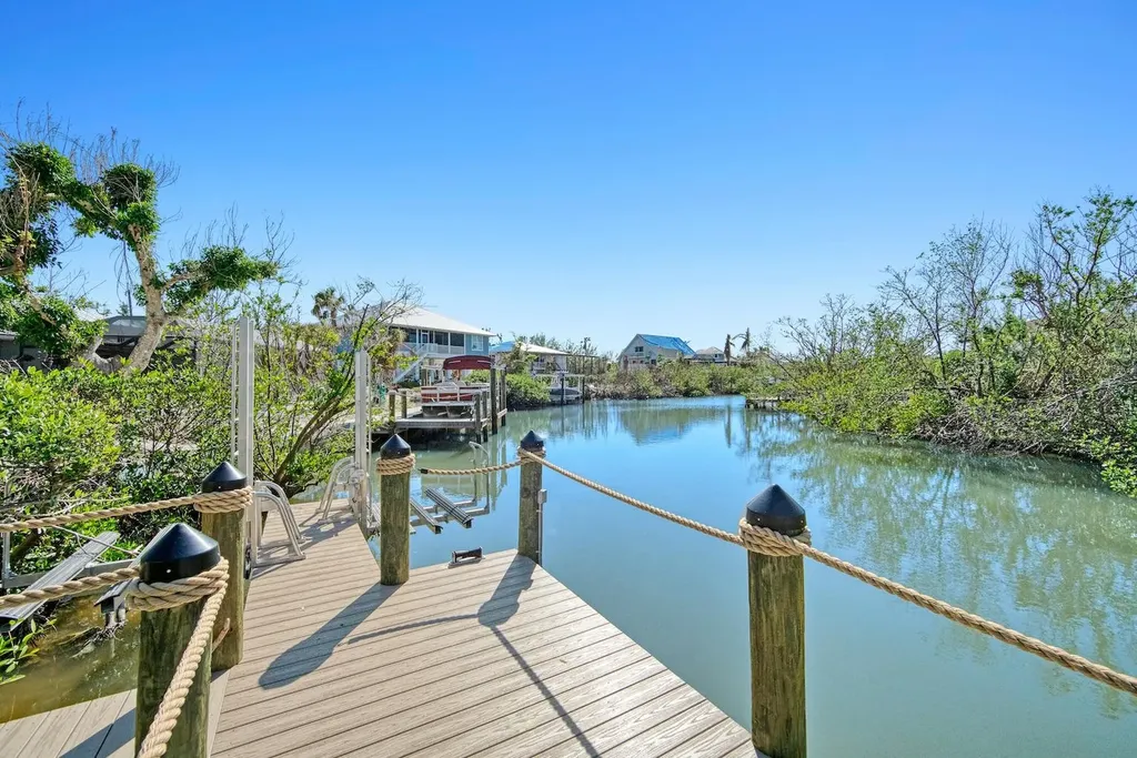 2499 Harbour Lane Sanibel FL 33957