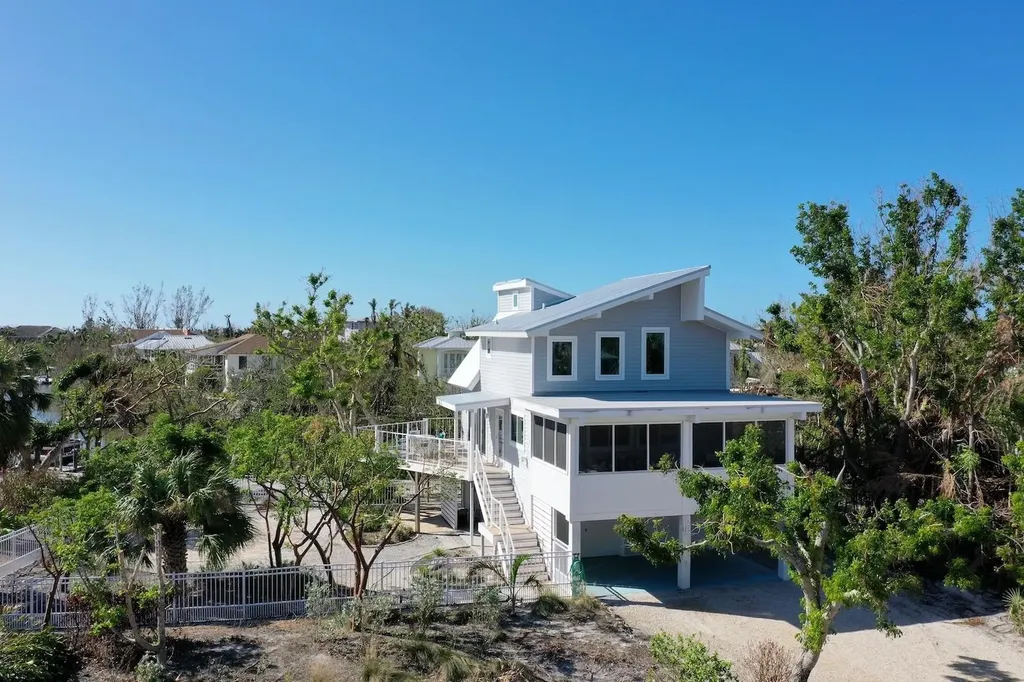 2499 Harbour Lane Sanibel FL 33957