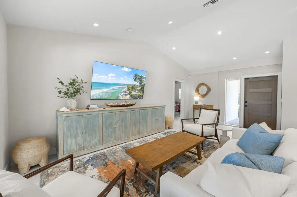 283 Palm Lake Drive Sanibel FL 33957