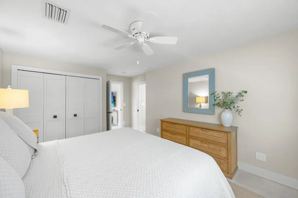 283 Palm Lake Drive Sanibel FL 33957