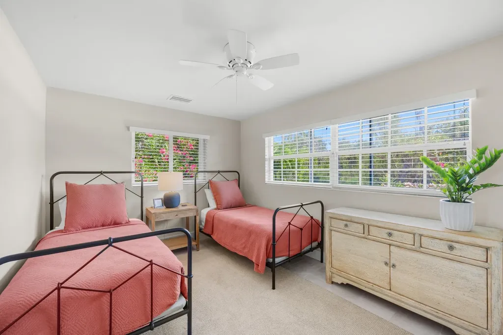 283 Palm Lake Drive Sanibel FL 33957