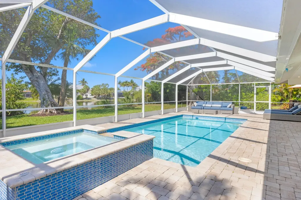283 Palm Lake Drive Sanibel FL 33957