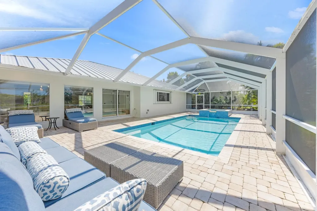 283 Palm Lake Drive Sanibel FL 33957