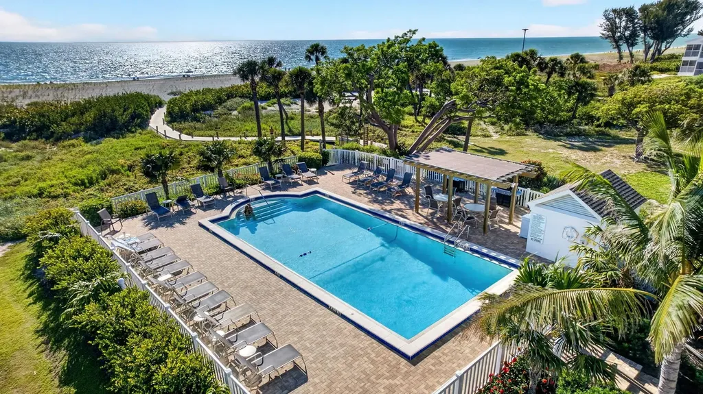 2125 Gulf Beach Villas Captiva FL 33924