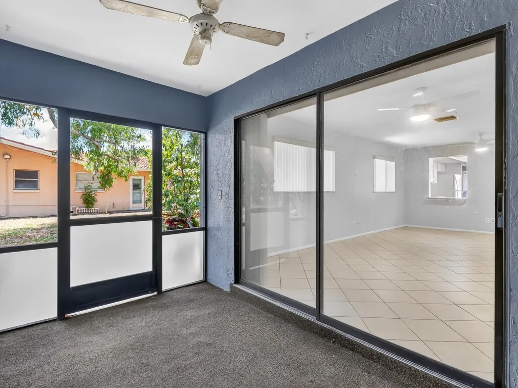 2141 SE 15th Place Cape Coral FL 33990