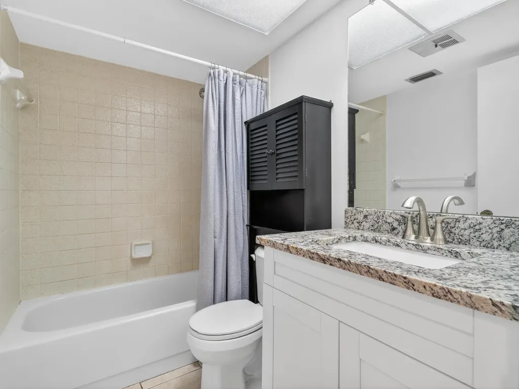 2141 SE 15th Place Cape Coral FL 33990