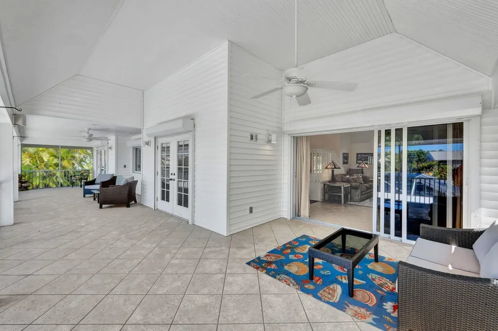 9007 Mockingbird Drive Sanibel FL 33957