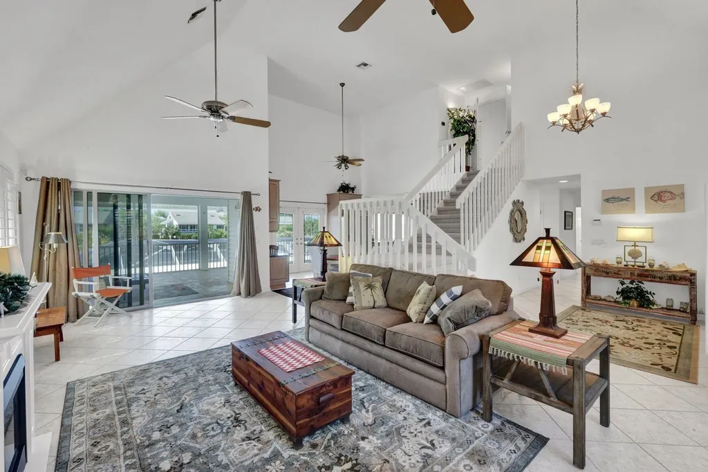 9007 Mockingbird Drive Sanibel FL 33957