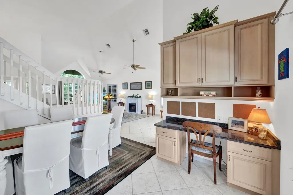 9007 Mockingbird Drive Sanibel FL 33957