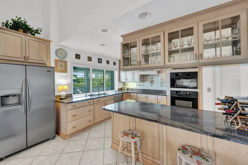 9007 Mockingbird Drive Sanibel FL 33957