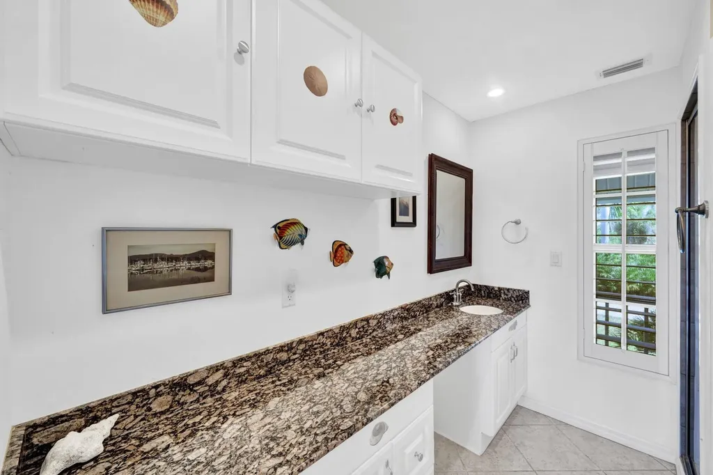 9007 Mockingbird Drive Sanibel FL 33957