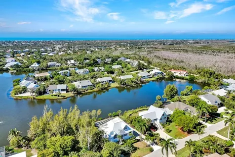 9007 Mockingbird Drive Sanibel FL 33957