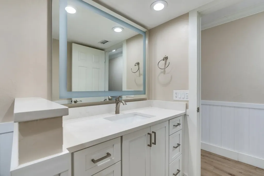 2216 Beach Villas Captiva FL 33924