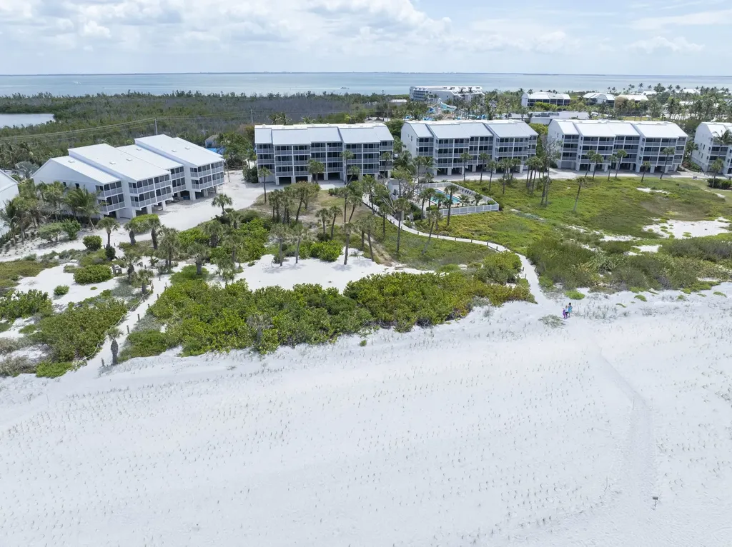 2216 Beach Villas Captiva FL 33924