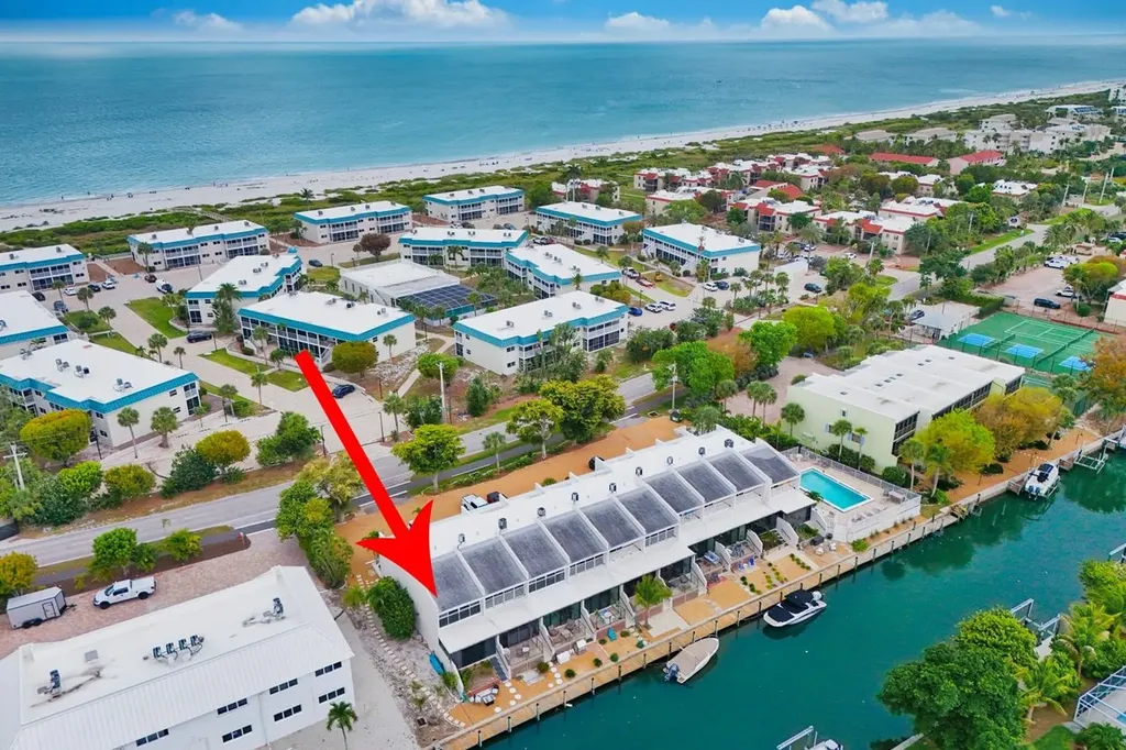 820 E Gulf Drive Sanibel FL 33957