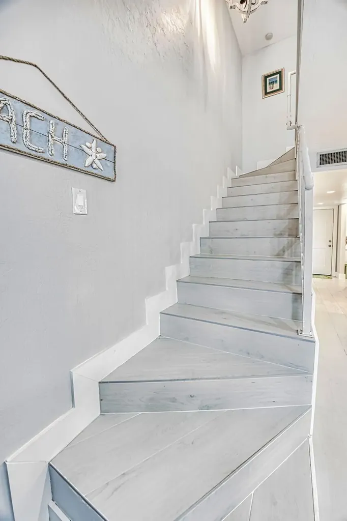 820 E Gulf Drive Sanibel FL 33957