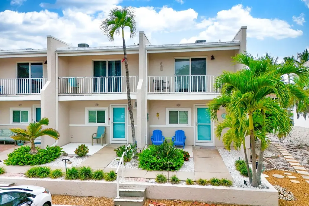 820 E Gulf Drive Sanibel FL 33957