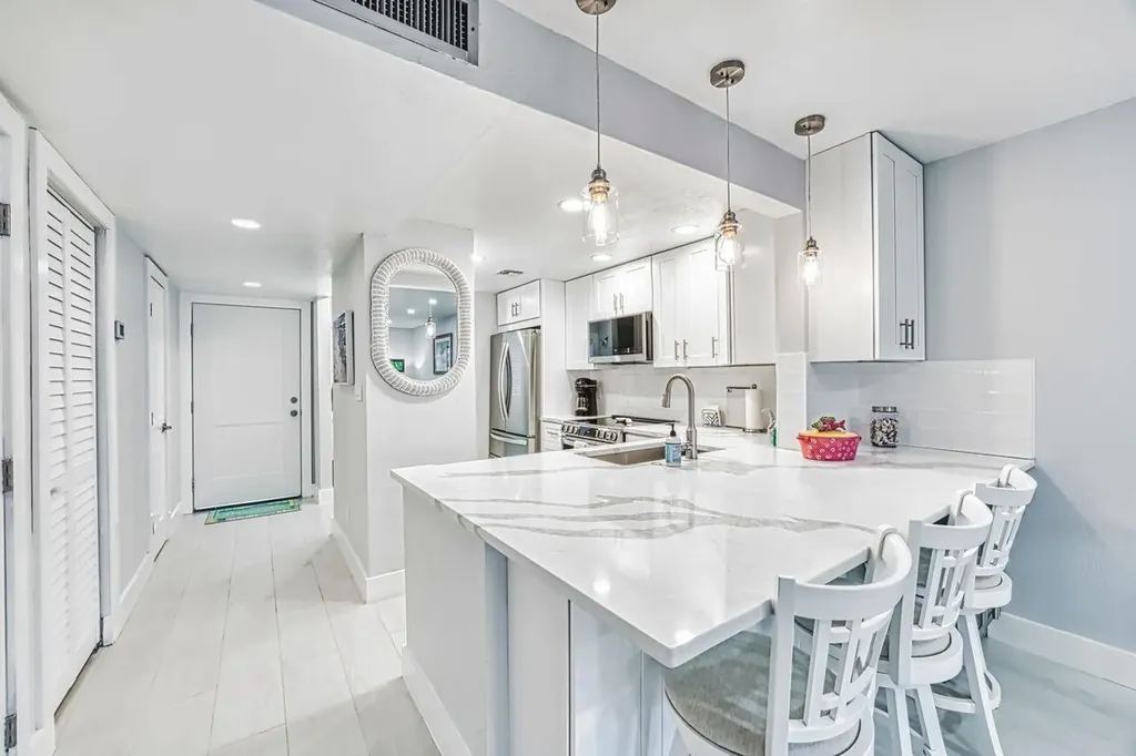 820 E Gulf Drive Sanibel FL 33957