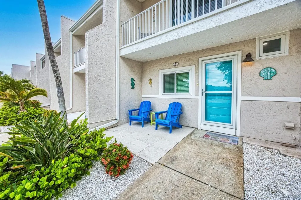 820 E Gulf Drive Sanibel FL 33957