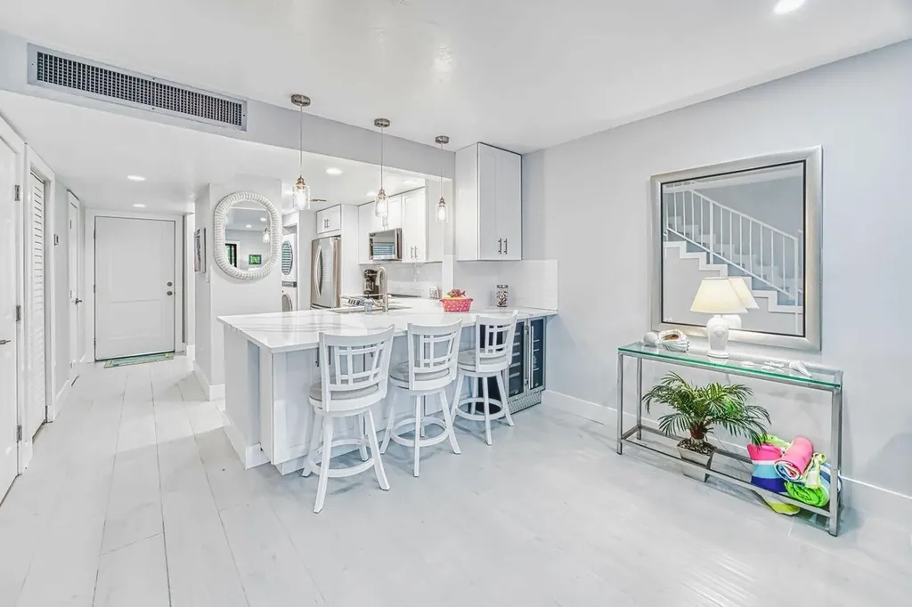820 E Gulf Drive Sanibel FL 33957