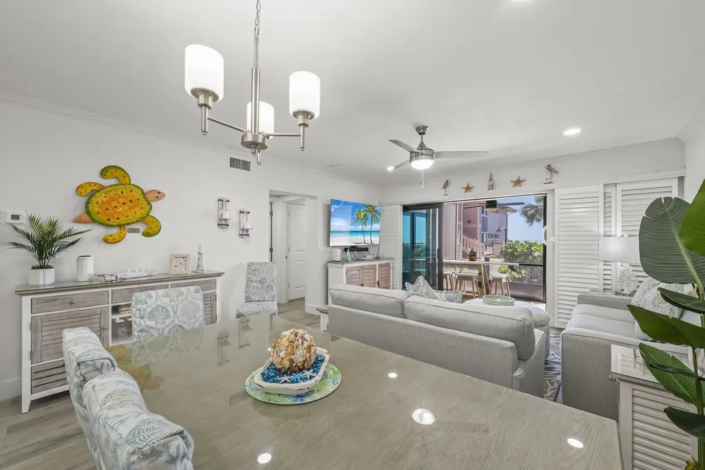 625 Nerita Street Sanibel FL 33957-6803