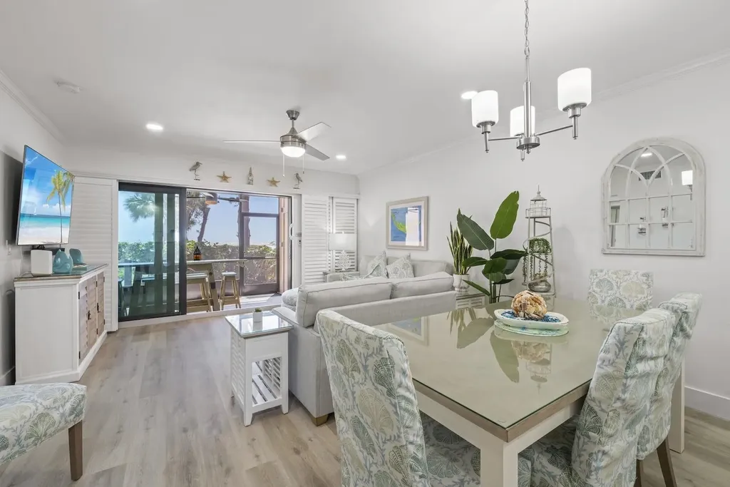 625 Nerita Street Sanibel FL 33957-6803
