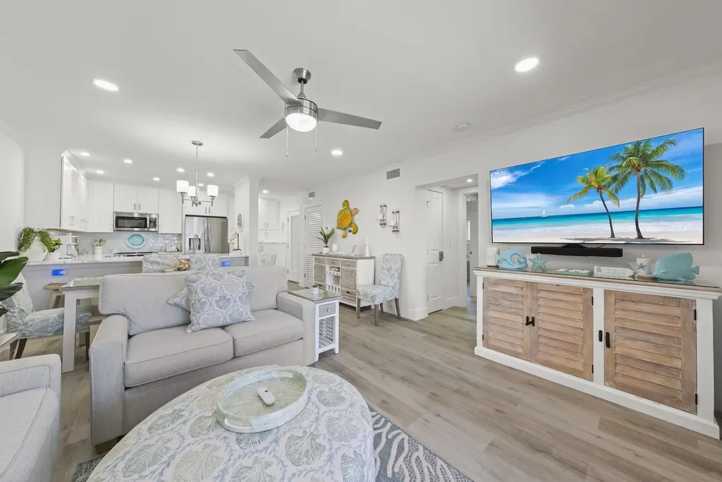 625 Nerita Street Sanibel FL 33957-6803