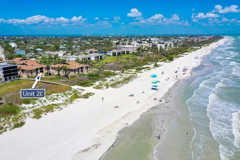 625 Nerita Street Sanibel FL 33957-6803