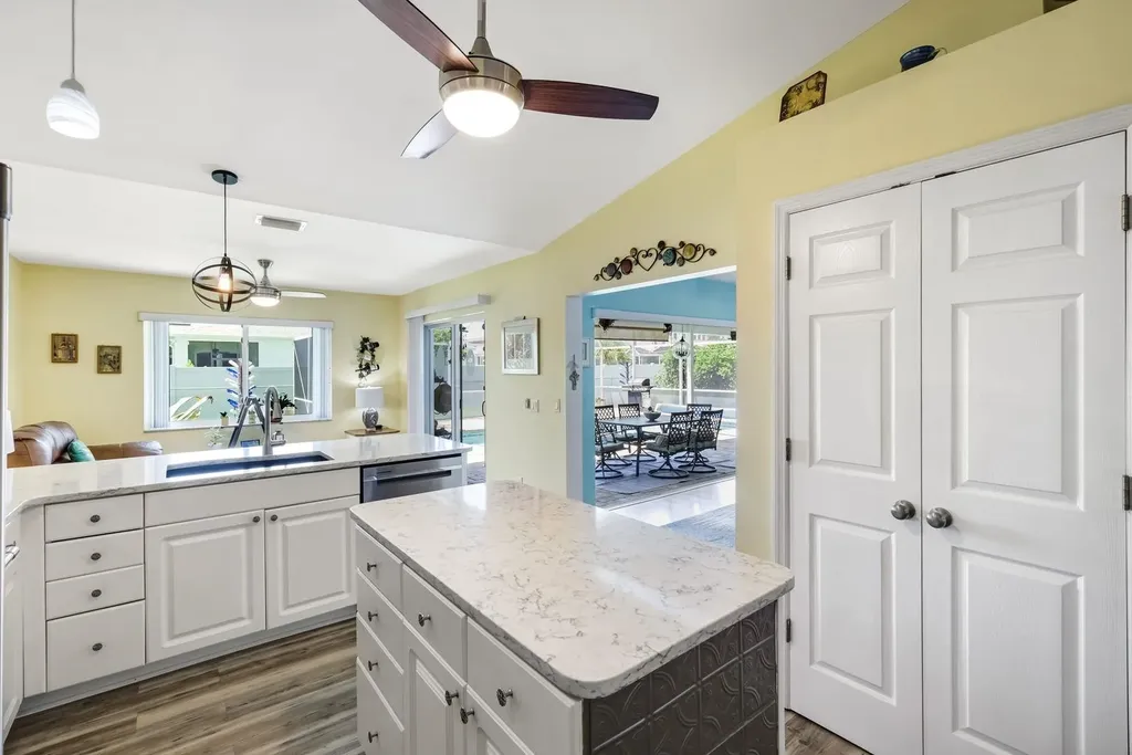 2004 SE 8th Avenue Cape Coral FL 33990