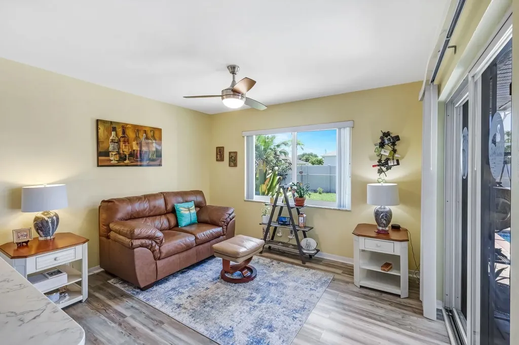 2004 SE 8th Avenue Cape Coral FL 33990