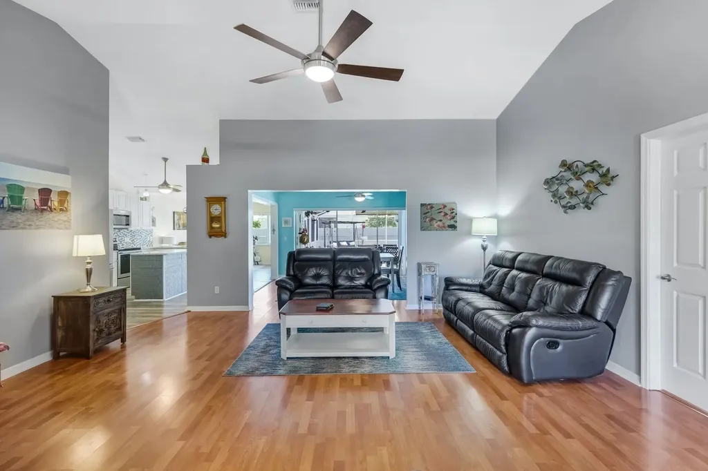 2004 SE 8th Avenue Cape Coral FL 33990