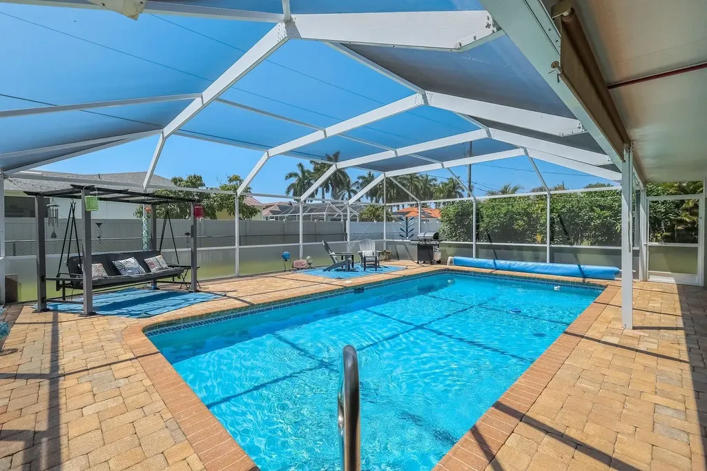 2004 SE 8th Avenue Cape Coral FL 33990
