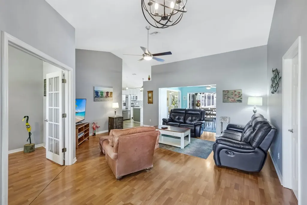 2004 SE 8th Avenue Cape Coral FL 33990