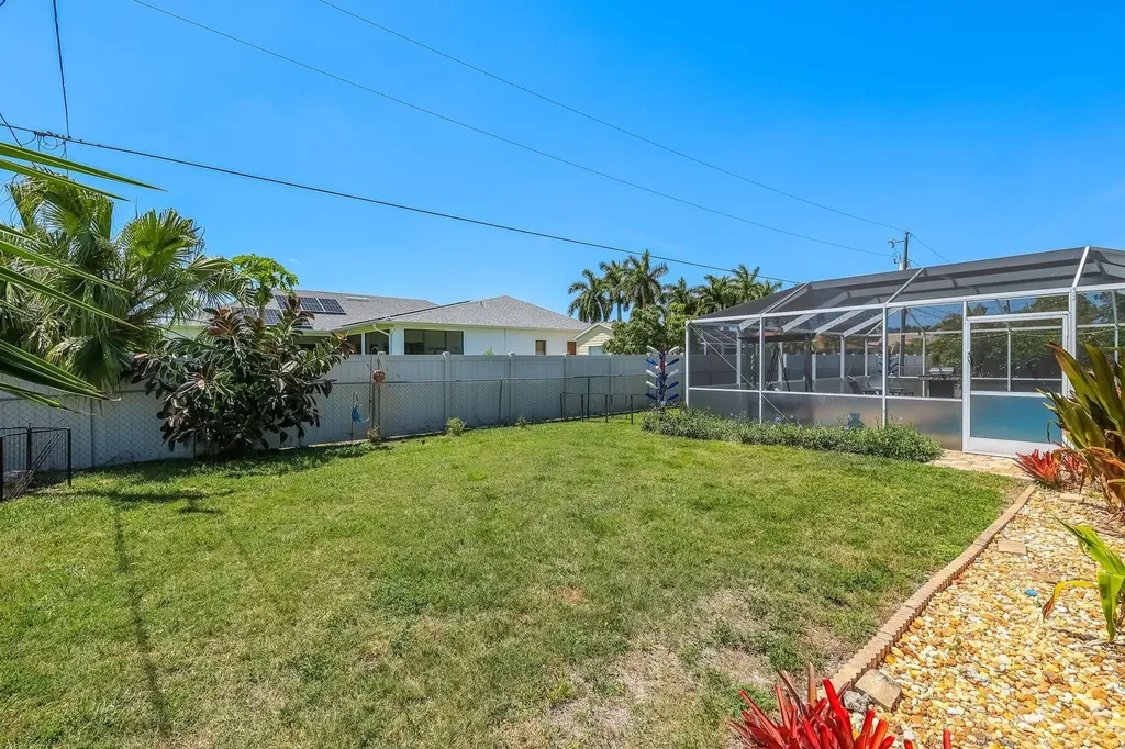 2004 SE 8th Avenue Cape Coral FL 33990