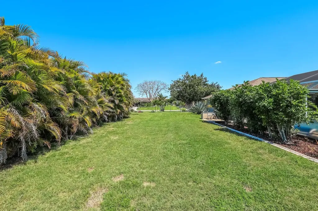 2004 SE 8th Avenue Cape Coral FL 33990