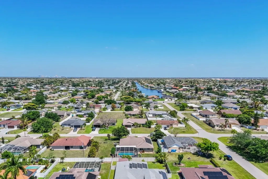 2004 SE 8th Avenue Cape Coral FL 33990